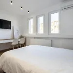 Apartman Stylish 2bdr Magheru *