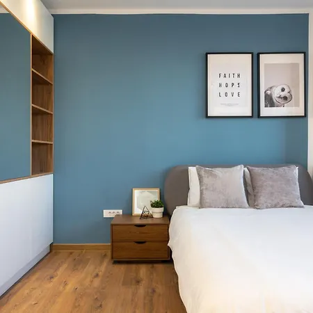 Apartment Stylish 2bdr Magheru Bucharest