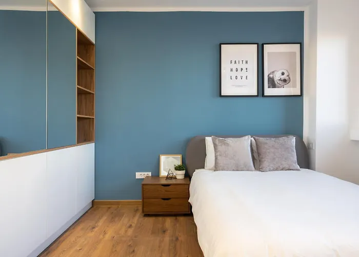 Apartment Stylish 2bdr Magheru Bucharest