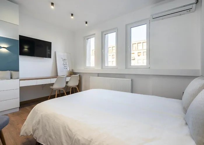 Apartment Stylish 2bdr Magheru *