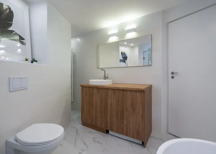 Stylish 2bdr Magheru Apartment Bucharest